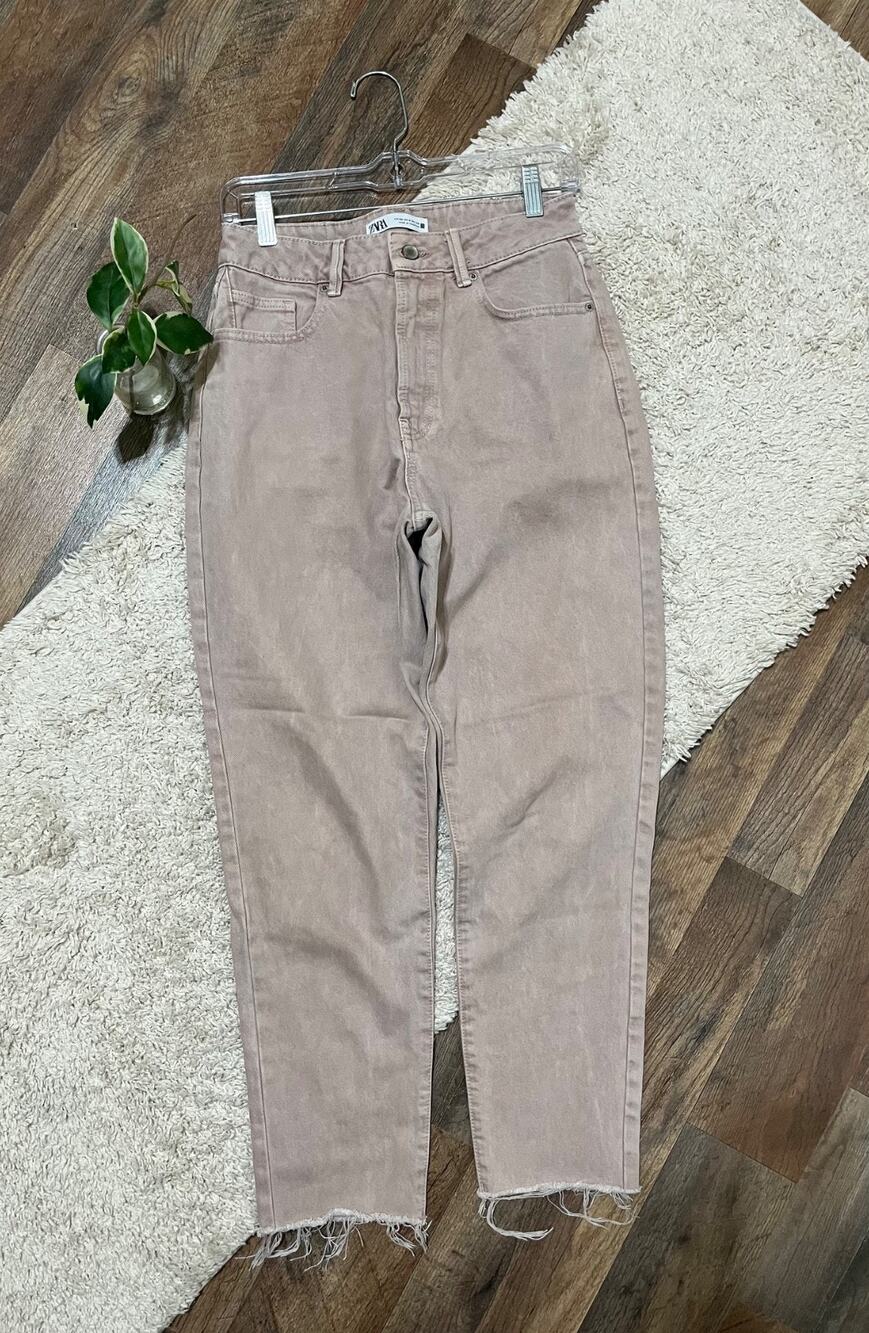 ZARA Size 4 Taupe Pink High-Rise Raw Hem Mom Jeans